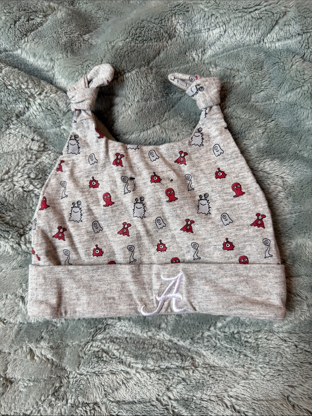 Alabama-New Era Infant Gray Knit Beanie with Red Detail